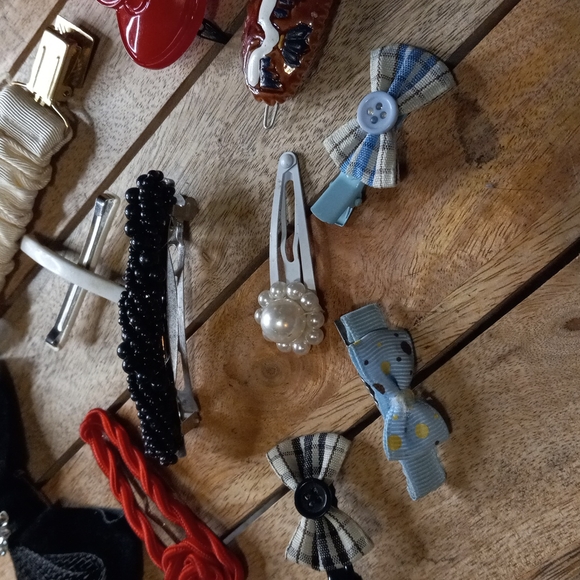 C-9 lot - Picture 2 of 6